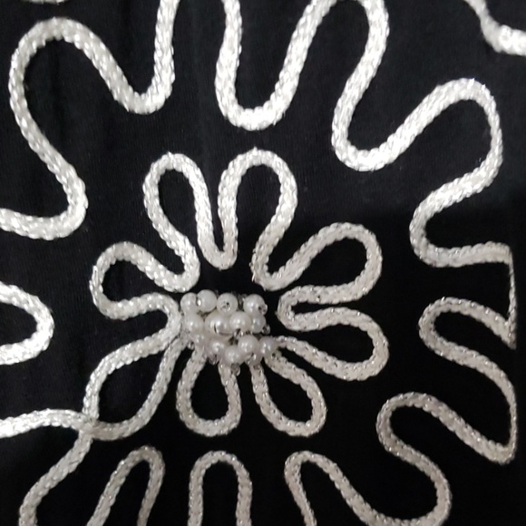 LAUREN MICHELLE TOP OFF SHOULDER SIZE MEDIUM - Picture 6 of 8